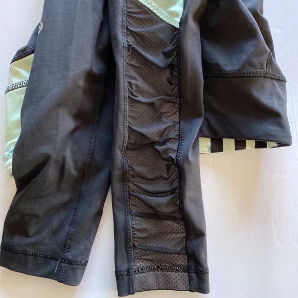 Lululemon leggings Get up and Glow women’s 6 six black green side pockets VGUC - Picture 5 of 6